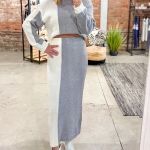 Contrast Sweater Midi Skirt in Grey/Ivory